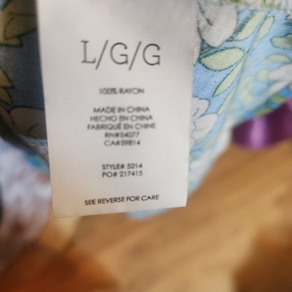 CAbi Top Sz L Blue Green Floral Cottonwood Vine V Neck Cami #5412 - Picture 4 of 5